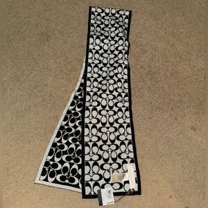 NWT Coach Monochrome Logo Scarf